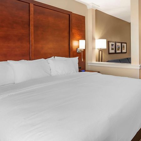 Comfort Inn & Suites Winchester Bagian luar foto