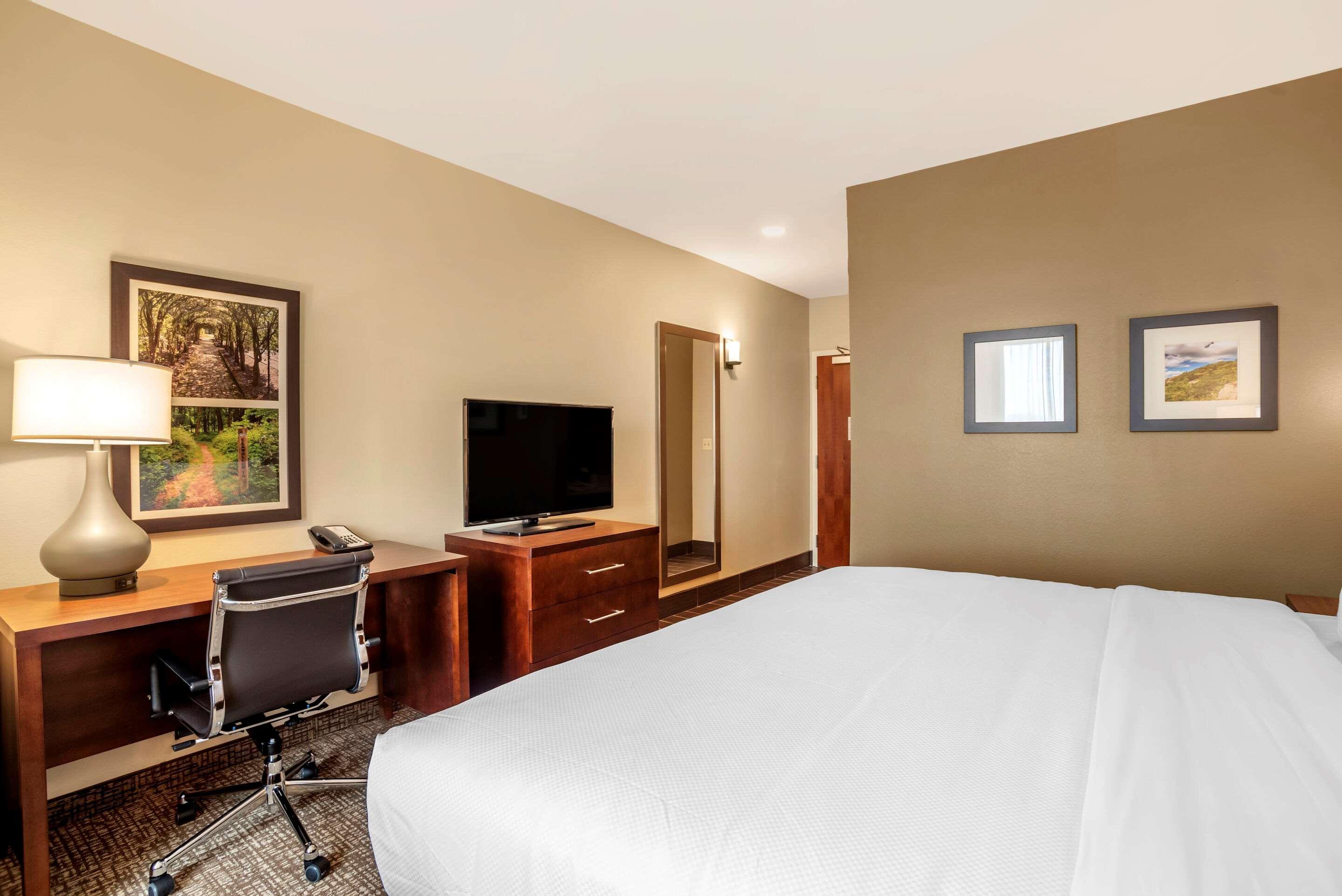 Comfort Inn & Suites Winchester Bagian luar foto